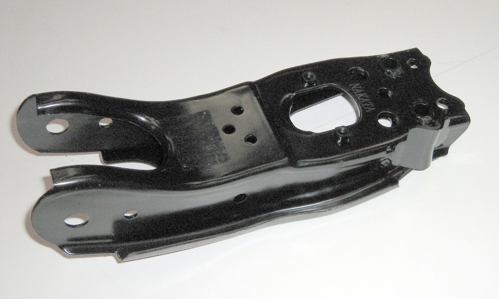 PARRILLA HILUX 4x2 INF IZQ S/ROT